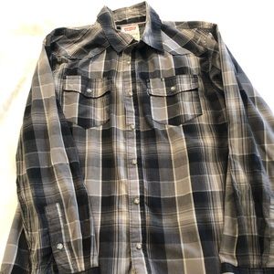 Levi’s button down